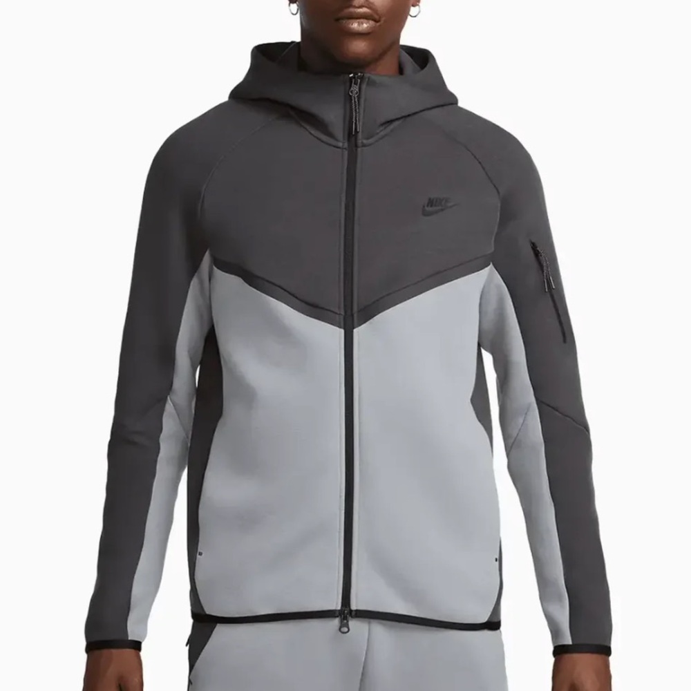 Nike Tech Men's Full-Zip Windrunner Hoodie